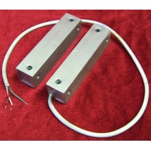 Извещатель охранный магнитоконтактный Магнито-Контакт ИО 102-26 исп.105 (металлорукав из нержавеющей стали)