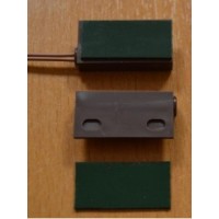 Извещатель охранный точечный магнитоконтактный Комплектстройсервис ИО 102-77 (коричневый)