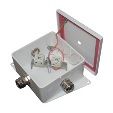 Коробка монтажная огнестойкая Гефест КМ-О (4к*6,0)-IP66-120х120, семь вводов